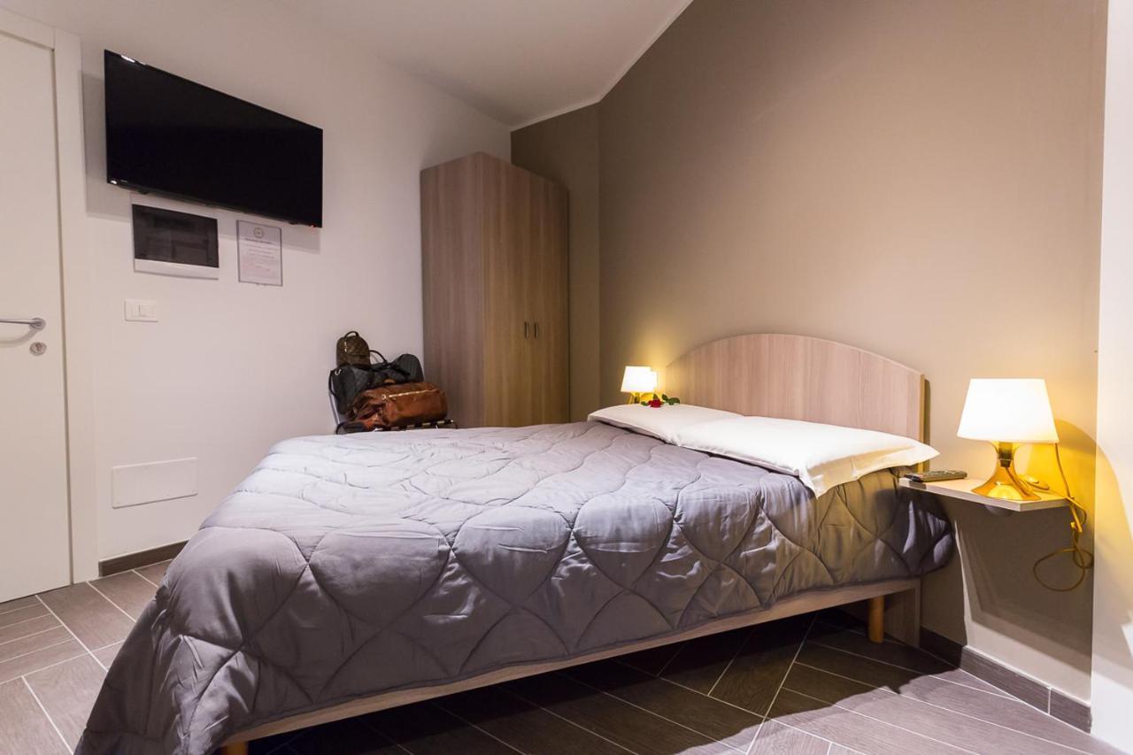 Hh Hermoso Housing أليساندريا المظهر الخارجي الصورة